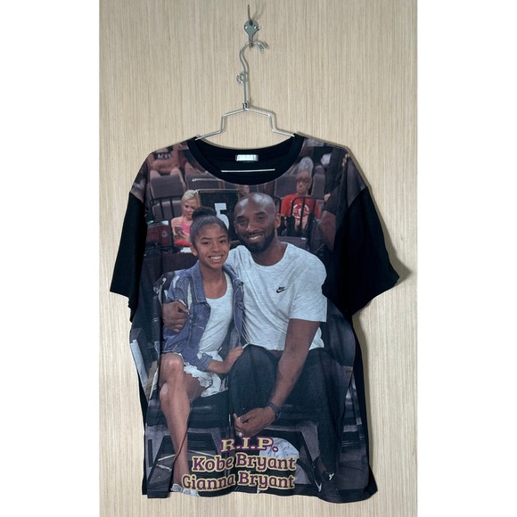 Kobe Bryant &‎ Gianna RIP Graphic T-Shirt Oversized Black Short Sleeve - Picture 1 of 3